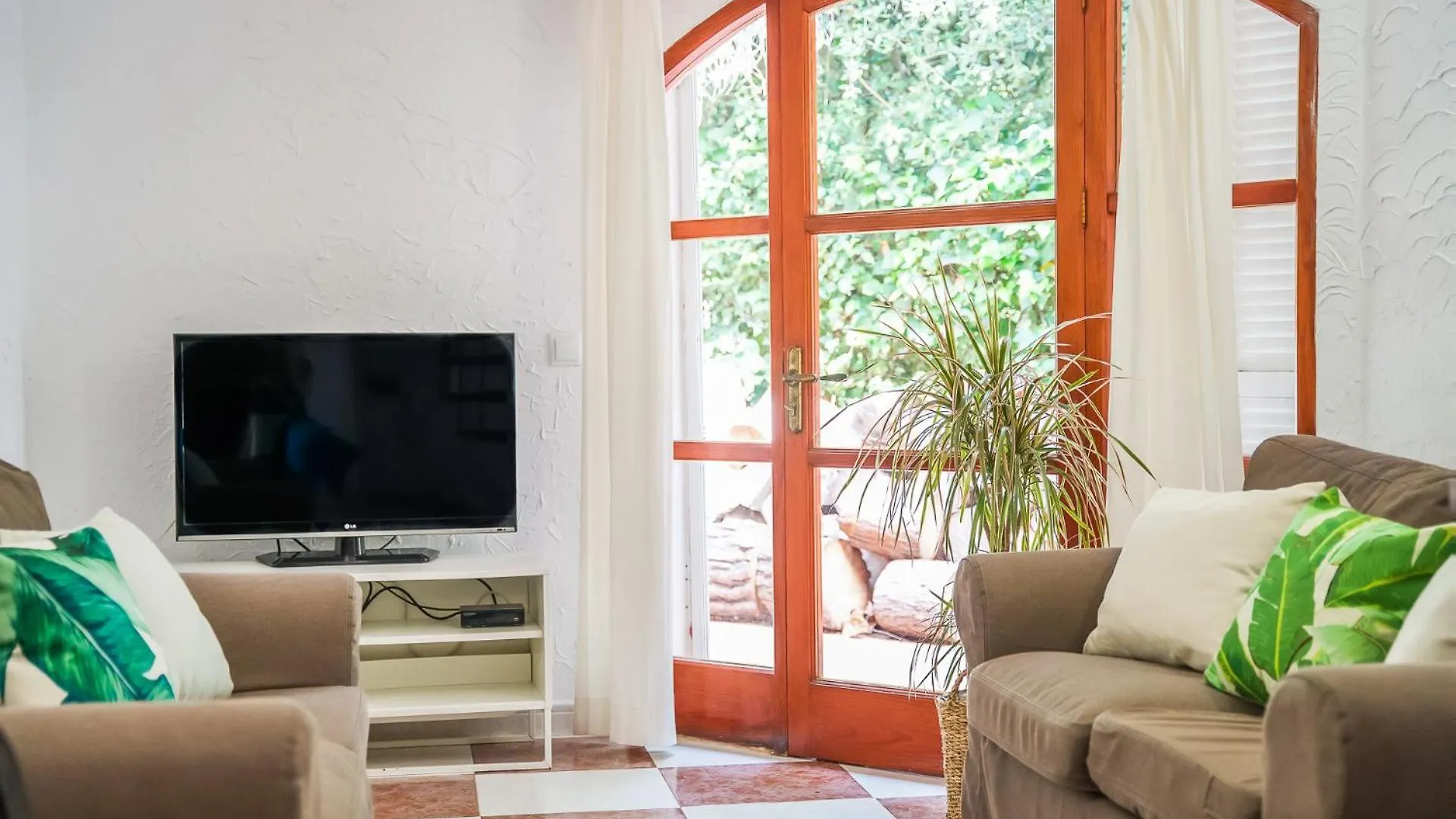 Ideal Property Mallorca - Esteban Sa Pobla Spain